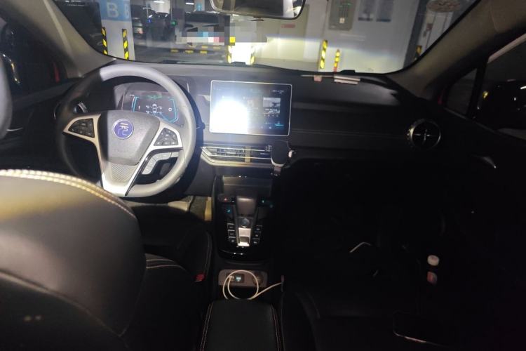 Used BYD Yuan New Energy 2019 EV535 High-Energy Leading Edition Center Console