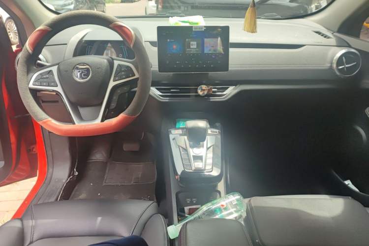 Used BYD Yuan New Energy 2019 EV535 High-Energy Leading Edition Center Console