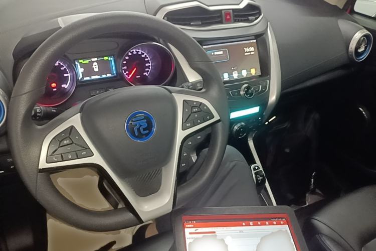 Used BYD Yuan New Energy 2019 EV360 Smart Connect Elite Model Center Console