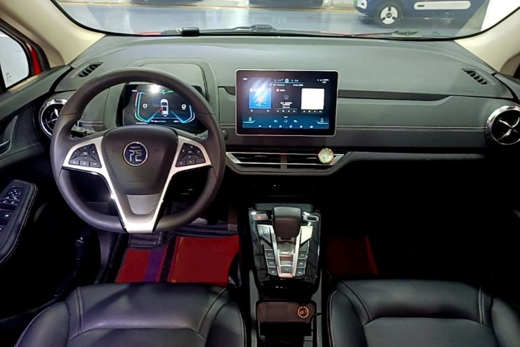 Used BYD Yuan New Energy 2019 EV535 Smart Connect Trendsetting Model Center Console