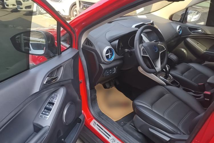 Used BYD Yuan New Energy 2019 EV360 Smart Connect Leading Model Driver Seat