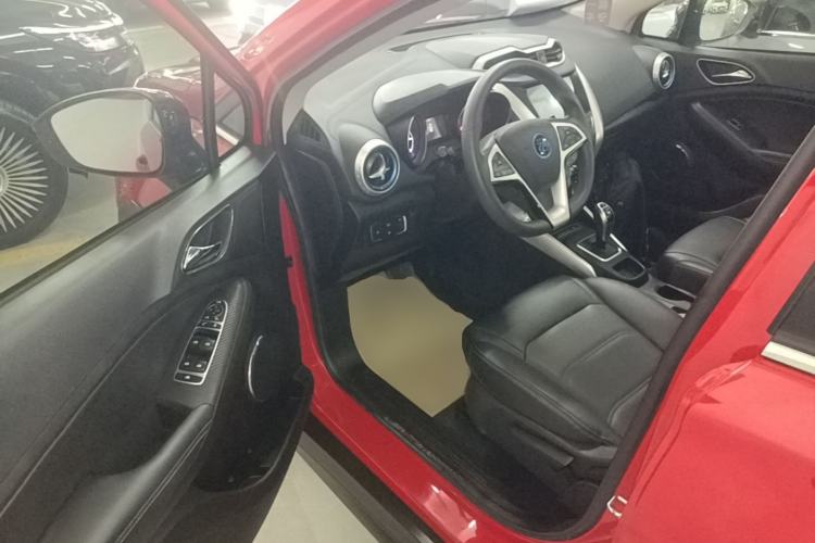 Used BYD Yuan New Energy 2019 EV360 Smart Connect Elite Model Driver Seat