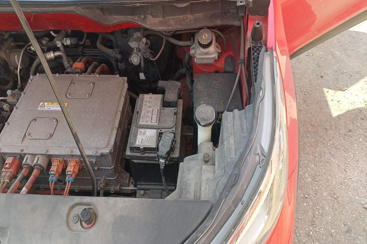 Used BYD Yuan New Energy 2019 EV535 High-Energy Leading Edition Engine Bay Left