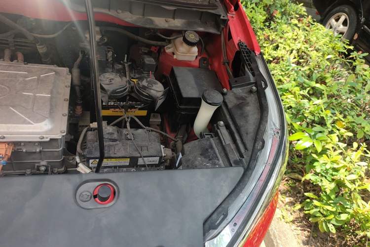 Used BYD Yuan New Energy 2019 EV360 Smart Connect Elite Model Engine Bay Left