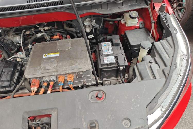 Used BYD Yuan New Energy 2019 EV535 High-Energy Leading Edition Engine Bay Left