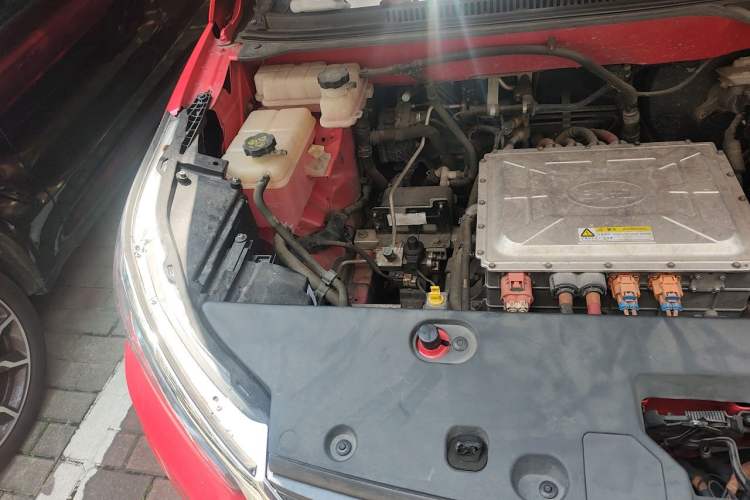 Used BYD Yuan New Energy 2019 EV360 Smart Connect Elite Model Engine Bay Right