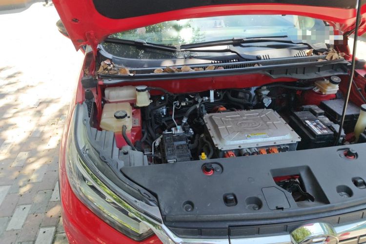 Used BYD Yuan New Energy 2019 EV360 Smart Connect Luxurious Model Engine Bay Right