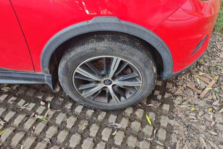 Used BYD Yuan New Energy 2019 EV535 High-Energy Leading Edition Exterior 1
