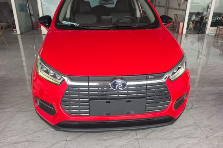 Used BYD Yuan New Energy 2019 EV535 Smart Connect Trendsetting Model Front