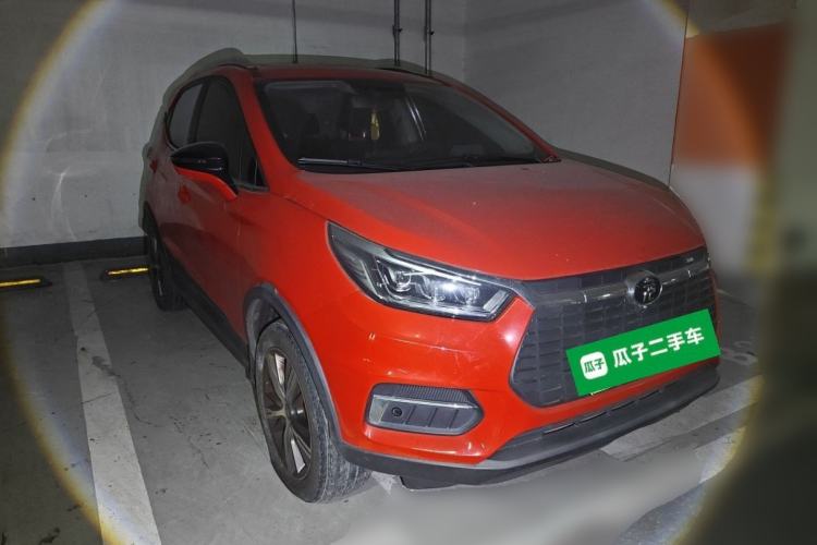 Used BYD Yuan New Energy 2019 EV535 High-Energy Leading Edition Front Right 45 Deg