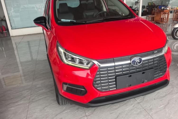 Used BYD Yuan New Energy 2019 EV535 Smart Connect Trendsetting Model Front Right 45 Deg
