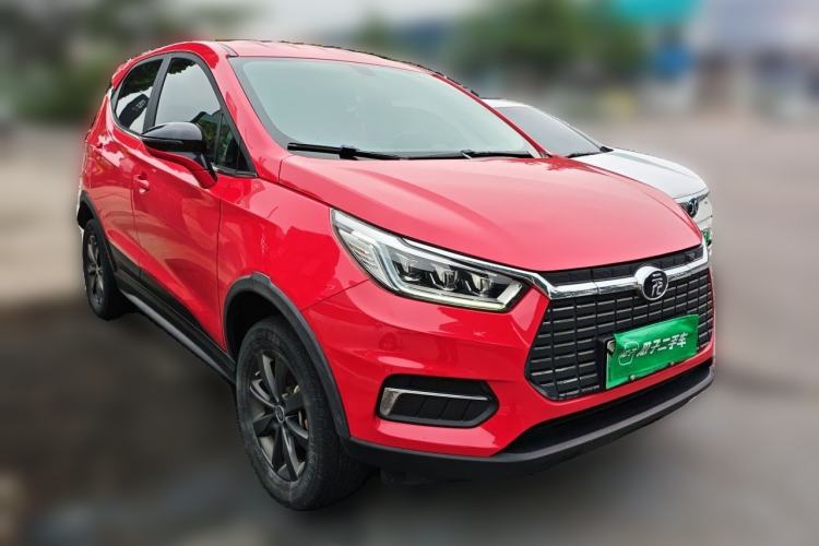 Used BYD Yuan New Energy 2019 EV535 Smart Connect Trendsetting Model Front Right 45 Deg