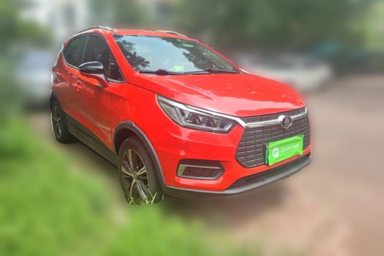 Used BYD Yuan New Energy 2019 EV535 High-Energy Leading Edition Front Right 45 Deg