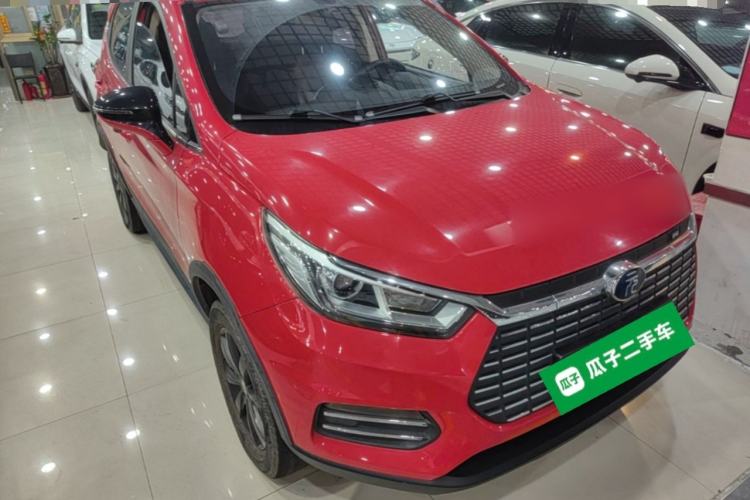 Used BYD Yuan New Energy 2019 EV360 Smart Connect Leading Model Front Right 45 Deg