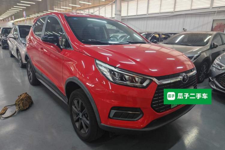 Used BYD Yuan New Energy 2019 EV360 Smart Connect Luxurious Model Front Right 45 Deg