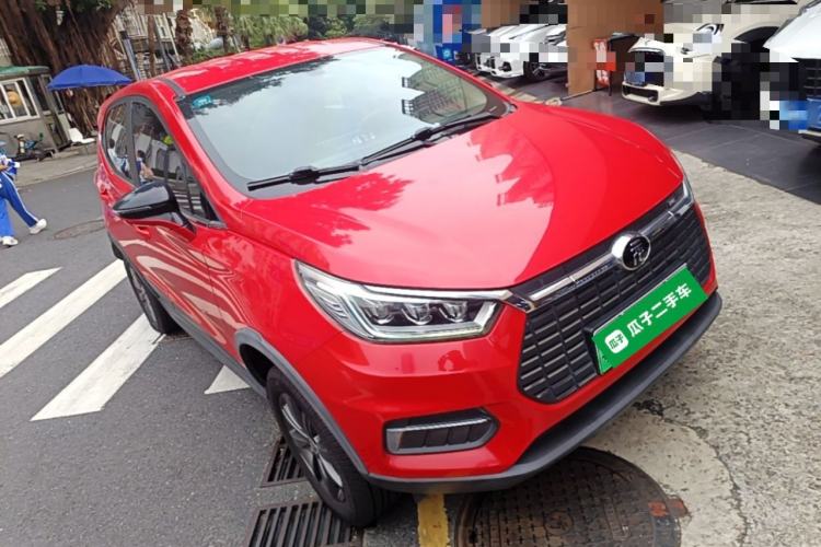 Used BYD Yuan New Energy 2019 EV535 Smart Connect Trendsetting Model Front Right 45 Deg