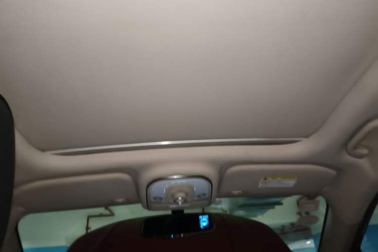 Used BYD Yuan New Energy 2019 EV360 Smart Connect Elite Model Headliner