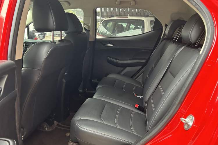 Used BYD Yuan New Energy 2019 EV535 Smart Connect Trendsetting Model Interior 2