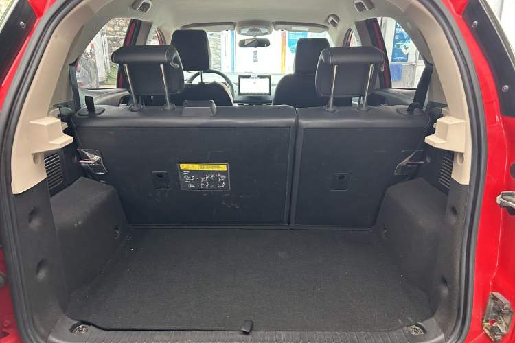 Used BYD Yuan New Energy 2019 EV535 Smart Connect Trendsetting Model Interior 3
