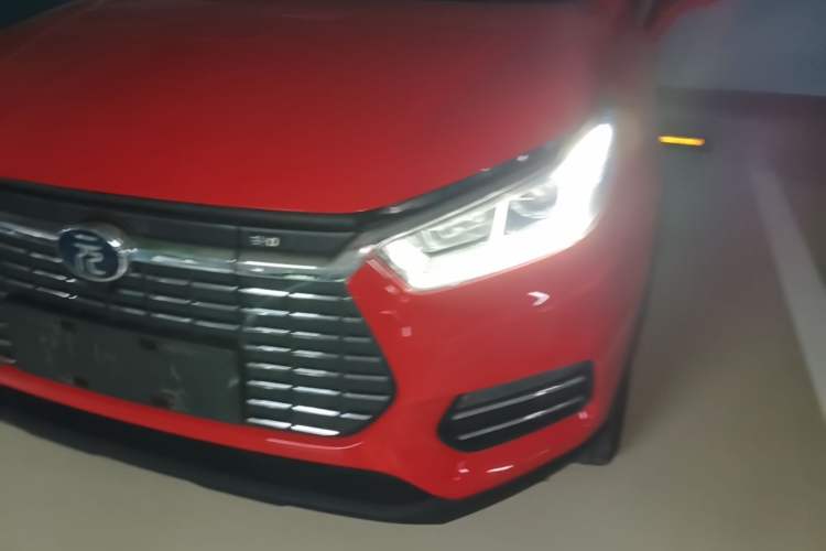 Used BYD Yuan New Energy 2019 EV360 Smart Connect Elite Model Left Front Headlight