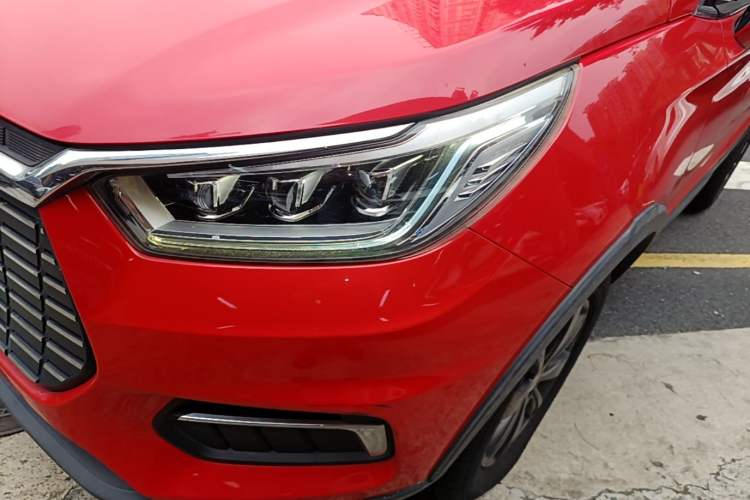 Used BYD Yuan New Energy 2019 EV535 Smart Connect Trendsetting Model Left Front Headlight
