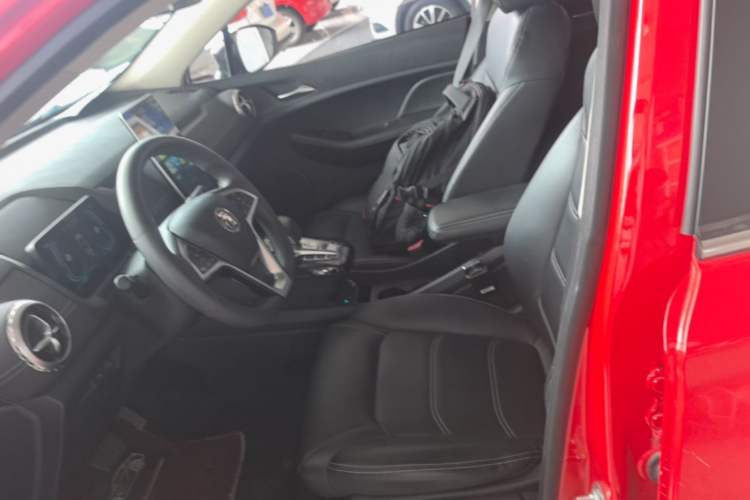 Used BYD Yuan New Energy 2019 EV535 Smart Connect Trendsetting Model Left Front Seat