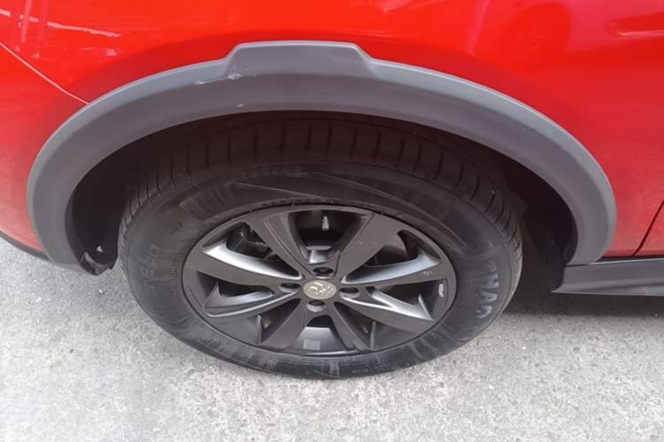 Used BYD Yuan New Energy 2019 EV360 Smart Connect Leading Model Left Front Wheel Hub