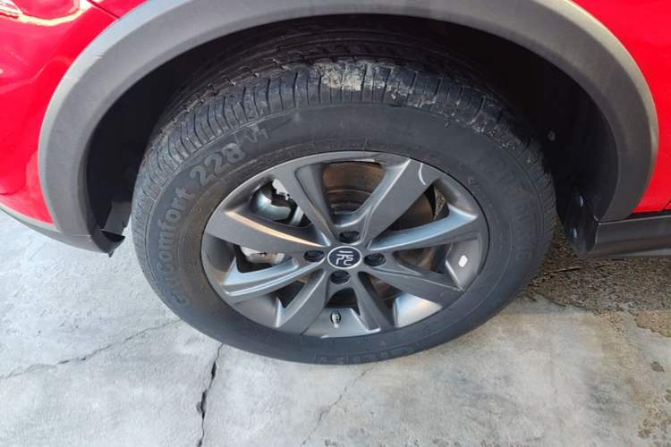 Used BYD Yuan New Energy 2019 EV535 Smart Connect Trendsetting Model Left Front Wheel Hub