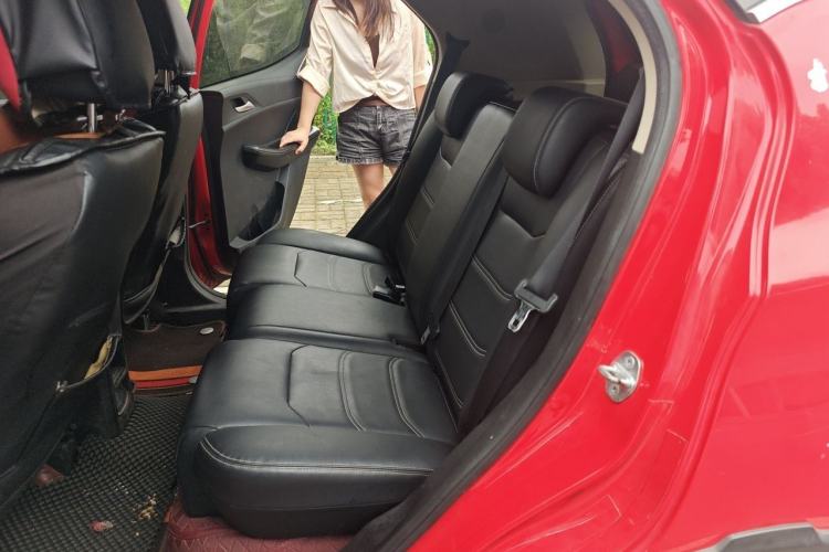 Used BYD Yuan New Energy 2019 EV535 Smart Connect Trendsetting Model Left Rear Seat