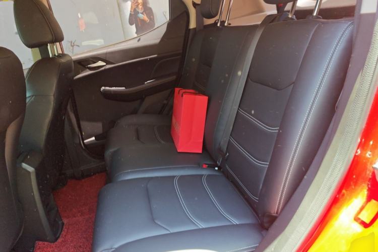 Used BYD Yuan New Energy 2019 EV360 Smart Connect Luxurious Model Left Rear Seat