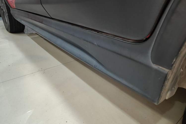 Used BYD Yuan New Energy 2019 EV360 Smart Connect Leading Model Left Side Sill