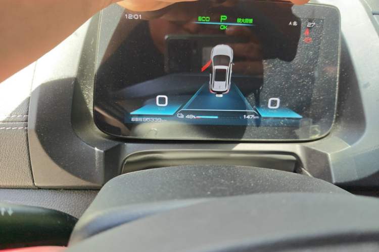 Used BYD Yuan New Energy 2019 EV360 Smart Connect Luxurious Model Odometer Close Up