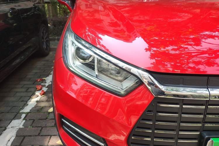 Used BYD Yuan New Energy 2019 EV360 Smart Connect Elite Model Right Front Headlight