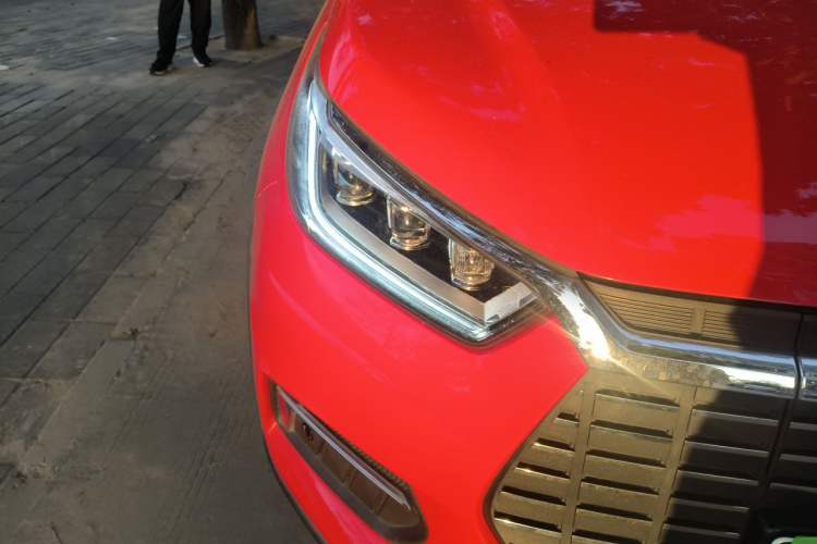 Used BYD Yuan New Energy 2019 EV535 High-Energy Leading Edition Right Front Headlight