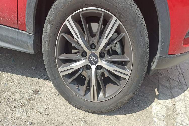 Used BYD Yuan New Energy 2019 EV535 High-Energy Leading Edition Right Front Wheel Hub
