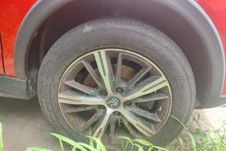 Used BYD Yuan New Energy 2019 EV535 High-Energy Leading Edition Right Front Wheel Hub