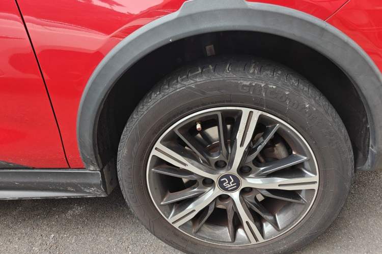 Used BYD Yuan New Energy 2019 EV535 High-Energy Leading Edition Right Front Wheel Hub