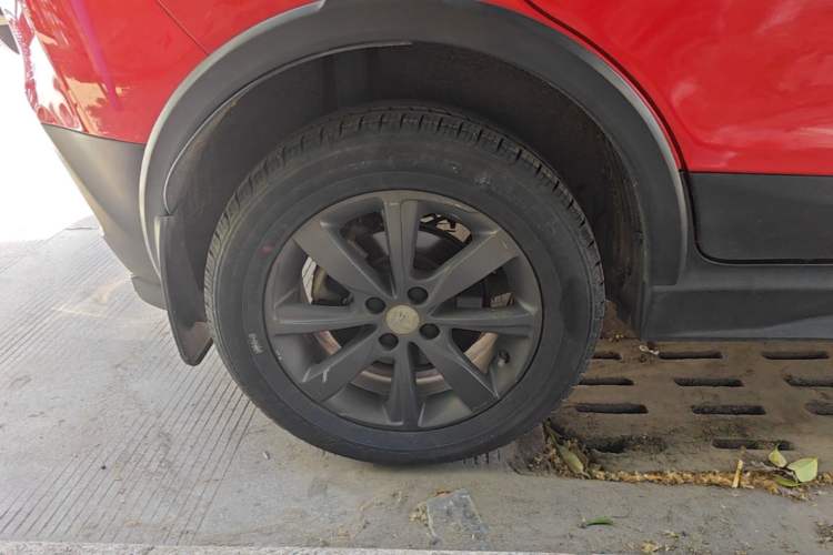 Used BYD Yuan New Energy 2019 EV360 Smart Connect Leading Model Right Rear Wheel Hub