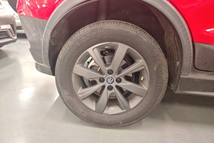 Used BYD Yuan New Energy 2019 EV360 Smart Connect Luxurious Model Right Rear Wheel Hub