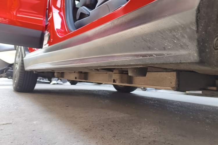 Used BYD Yuan New Energy 2019 EV360 Smart Connect Leading Model Right Side Sill