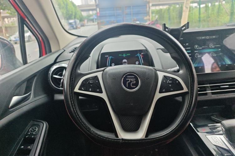Used BYD Yuan New Energy 2019 EV535 Smart Connect Trendsetting Model Steering Wheel