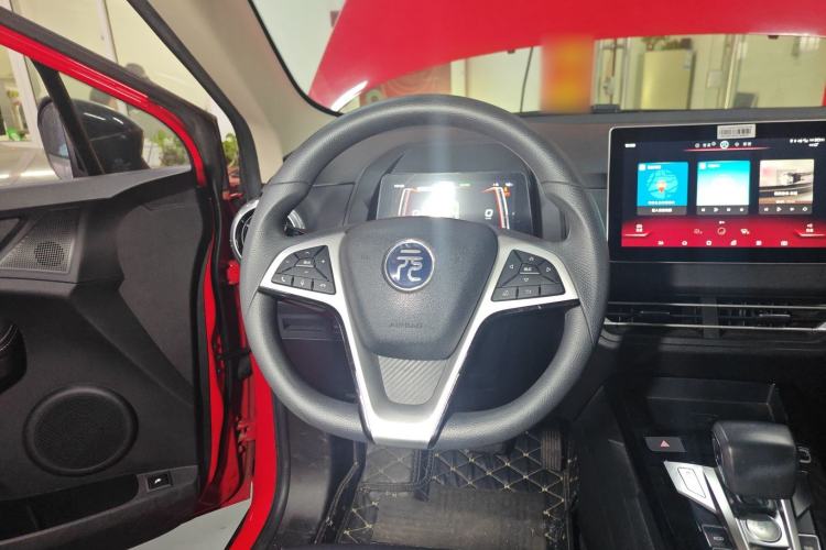 Used BYD Yuan New Energy 2019 EV360 Smart Connect Luxurious Model Steering Wheel