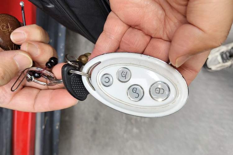 Used BYD Yuan New Energy 2019 EV360 Smart Connect Elite Model Vehicle Key