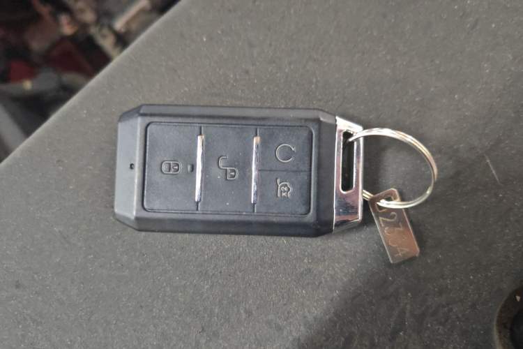 Used BYD Yuan New Energy 2019 EV360 Smart Connect Luxurious Model Vehicle Key