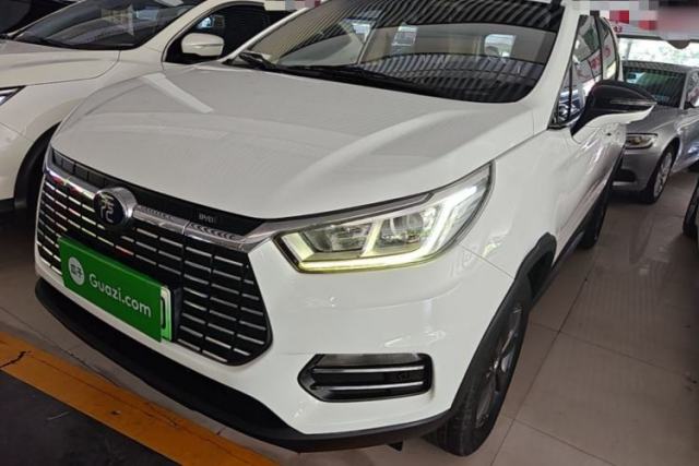 Używany BYD Yuan New Energy 2019 EV360 Smart Connect Elite Model