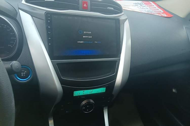 Used BYD Yuan New Energy 2019 EV360 Smart Connect Leading Model Audio And AC Panel