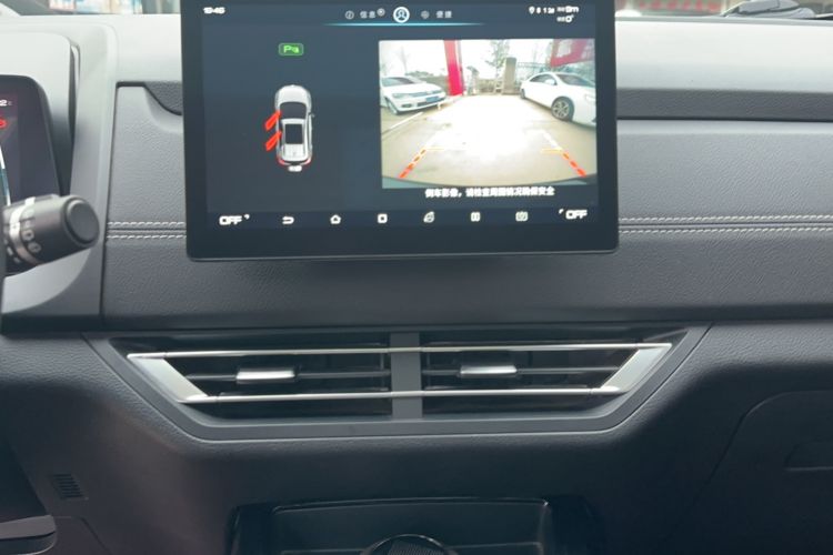 Used BYD Yuan New Energy 2019 EV360 Smart Connect Enjoyment Model Audio And AC Panel