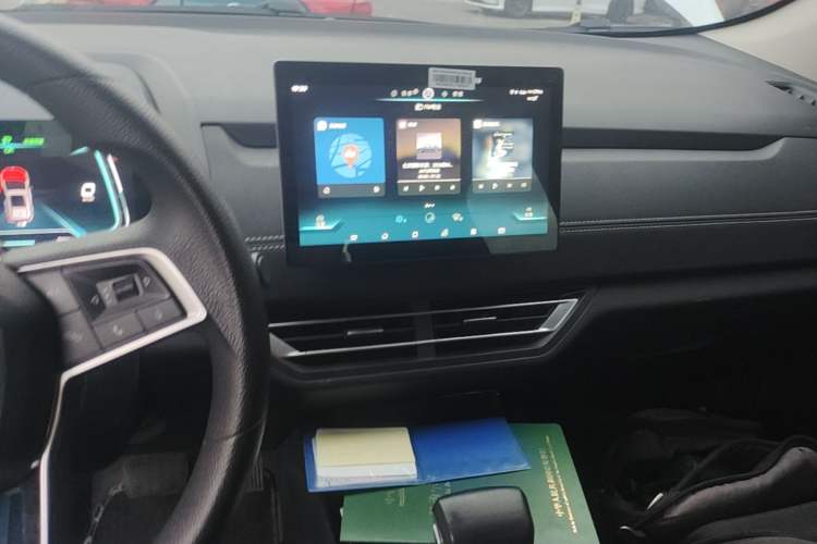 Used BYD Yuan New Energy 2019 EV535 Smart Connect Trendsetting Model Audio And AC Panel