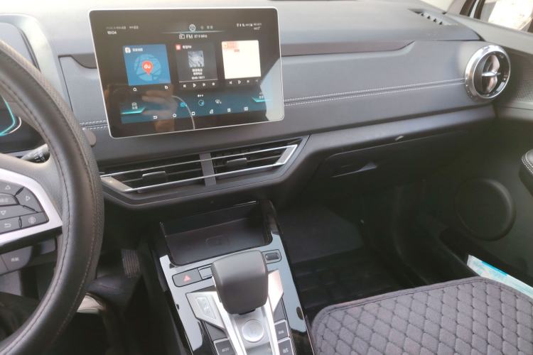 Used BYD Yuan New Energy 2019 EV535 High-Energy Leading Edition Audio And AC Panel