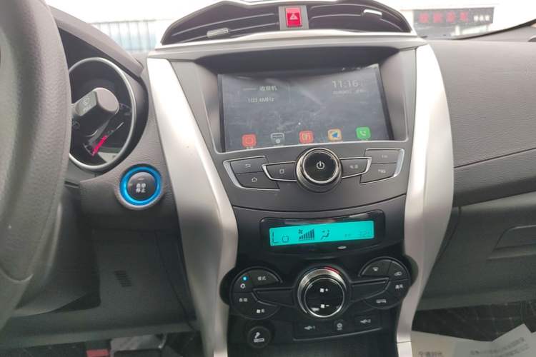 Used BYD Yuan New Energy 2019 EV360 Smart Connect Leading Model Audio And AC Panel